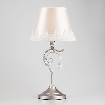 Классическая настольная лампа Eurosvet Incanto 00000083402 01022/1 серебро фото